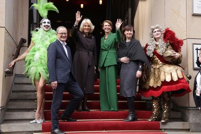 Co-director of the Komische Oper Philip Bröking, Camilla, Queen Consort, First Lady Elke Buedenbender and Co-director of Komische Oper Susanne Moser pose together in front of Komische Oper on March 30, 2023 in Berlin, Germany. 