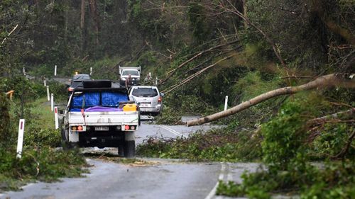 Cyclone Debbie road closures impacting motorists on central Queensland coast