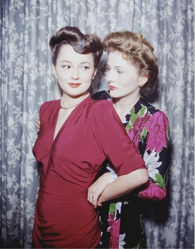 Actress Olivia de Havilland (left) with her sister, actress Joan Fontaine, circa 1945. (Photo by Silver Screen Collection/Getty Images)