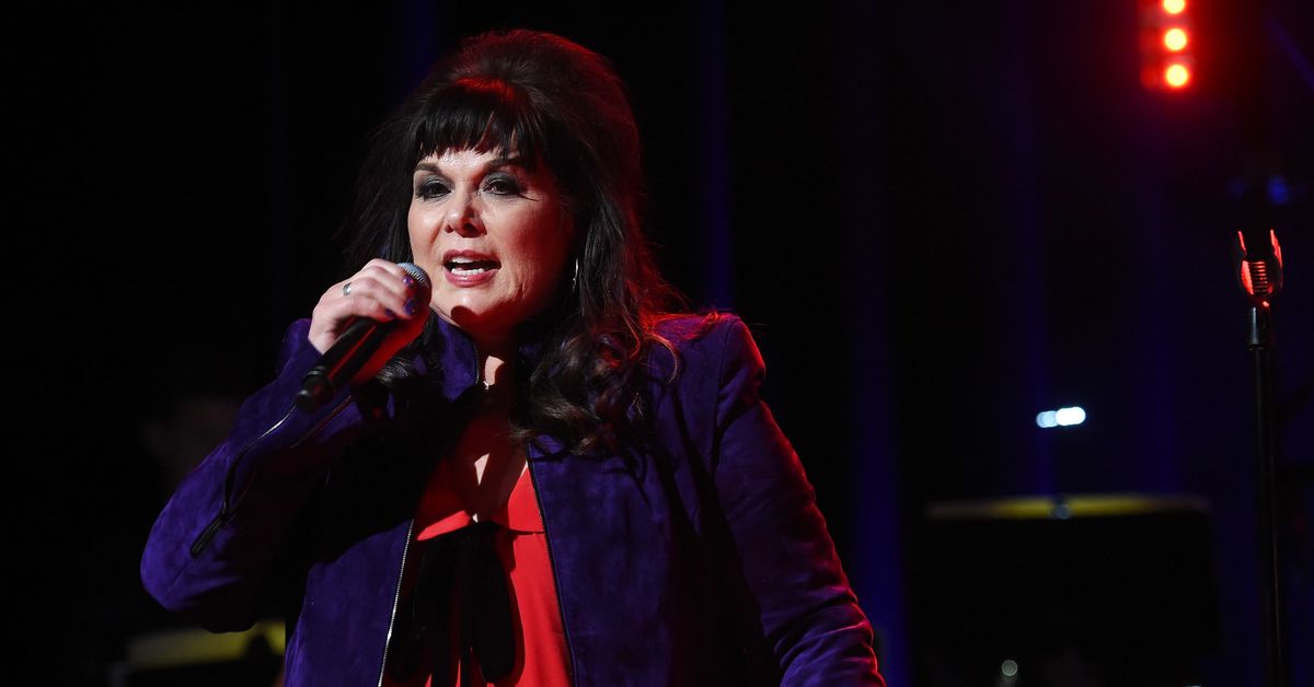 Ann Wilson announces cancer diagnosis, postpones Heart tour - 9Celebrity