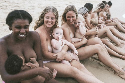 The 14 women and their babies ventured to Kawana Beach on the Sunshine Coast for the inspiring shoot. (Caters)
