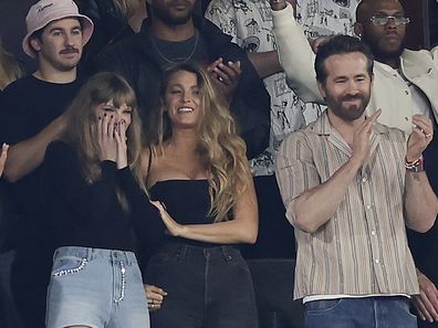 Taylor Swift, Blake Lively, Ryan Reynolds and Hugh Jackman during the first quarter of an NFL football game between the New York Jets and the Kansas City Chiefs, Sunday, Oct. 1, 2023, in East Rutherford, N.J. (AP Photo/Adam Hunger)