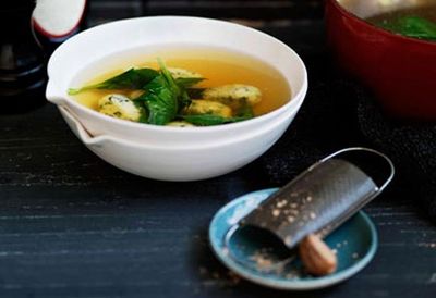 Spinach and ricotta dumplings in chicken broth