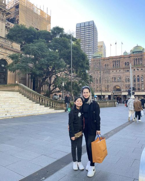 Trang and her daughter moved to Australia in 2020 after she married her Australian husband, Linh Hoang.