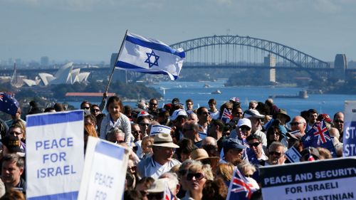 Pro-Israeli activists gather at Dudley Page Reserve in Sydney, Australia to condem Palestinian efforts in Gaza. (Getty Images)