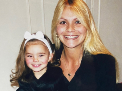 Darian as a child with her mum.