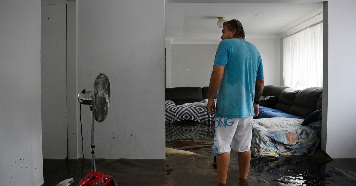NSW Floods LIVE Updates: Second man dies floodwaters, two people still ...