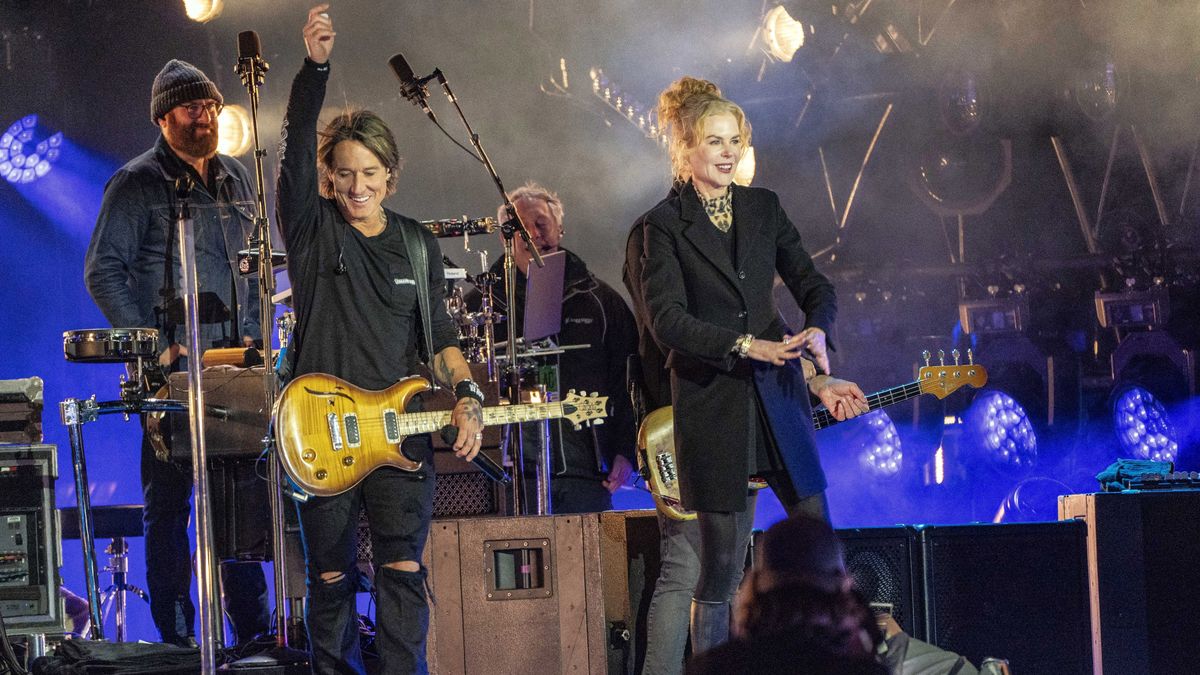 Nicole Kidman surprises Keith Urban at Nashville's Big Bash New ...