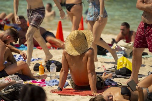 Melanoma rates in young Victorians have fallen.
