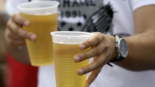 Underage Australian drinkers 'ask parents, older friends for alcohol'