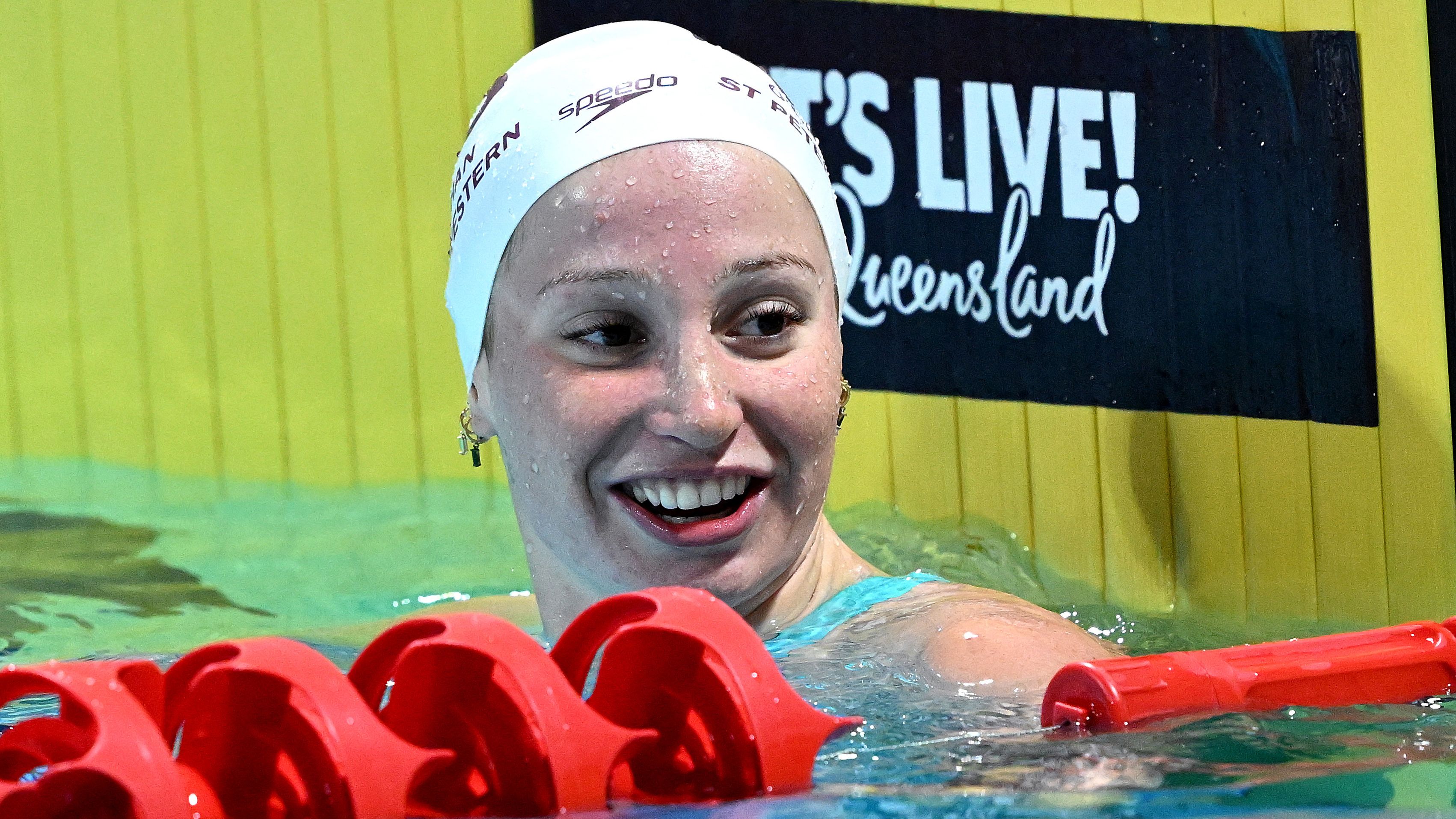 GOLD COAST, AUSTRALIA - APRIL 19: Mollie O&#x27;Callaghan wins the Women&#x27;s Open 50 LC Metre Backstroke during night three of the 2023 Australian Swimming Championships at Gold Coast Aquatic Centre on April 19, 2023 in Gold Coast, Australia. (Photo by Bradley Kanaris/Getty Images)
