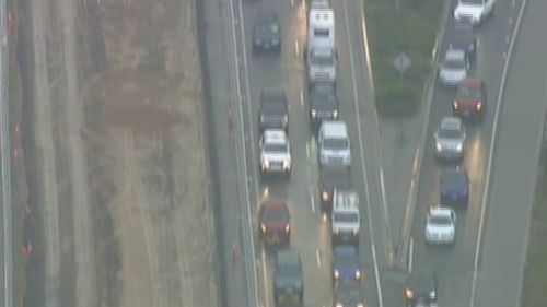 VicRoads has advised motorists to use the Princes Highway as an alternative route. (9NEWS)