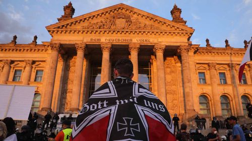 German police disperse huge anti-government coronavirus protest