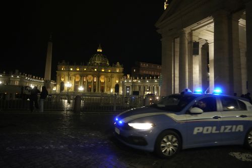 Car rushes Vatican gate, fired on by guards