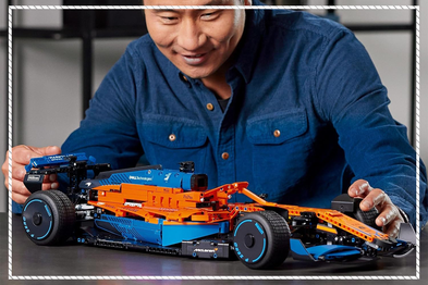 9PR: LEGO Technic McLaren Formula 1 Race Car Replica Model Building Kit