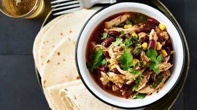 Recipe:&nbsp;<a href="http://kitchen.nine.com.au/2017/08/01/17/18/one-pan-mexican-pulled-chicken-with-soft-corn-tortillas" target="_top">One pan Mexican pulled chicken with soft corn tortillas</a>
