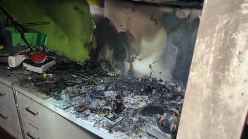 A fire broke out inside a Maroubra ﻿phone shop after a heat gun malfunctioned and set the store alight. 