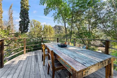 Tyler Henry buys Secluded Topanga Retreat for $US 2.1 million