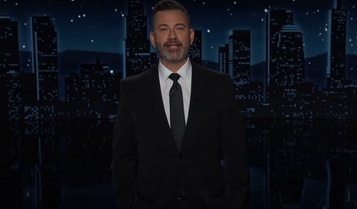 Jimmy Kimmel revela que agora é um avô durante seu monólogo de abertura