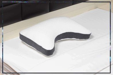 9PR: Cushion Care Pillow for Side Sleepers.