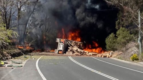 Truck, car crash at Mount Victoria in NSW Blue Mountains
