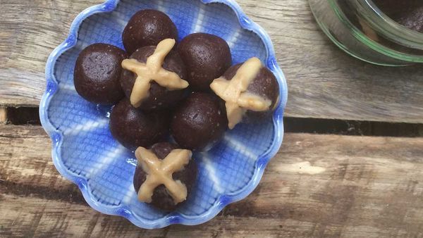 The Inspired Table's hot cross chocolate bliss balls for Isowhey_thumbnail