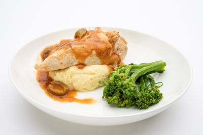 Business Class: Spanish Chicken with Mash and Brocollini