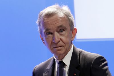 Bernaud Arnault (3rd richest) $201.63 billion