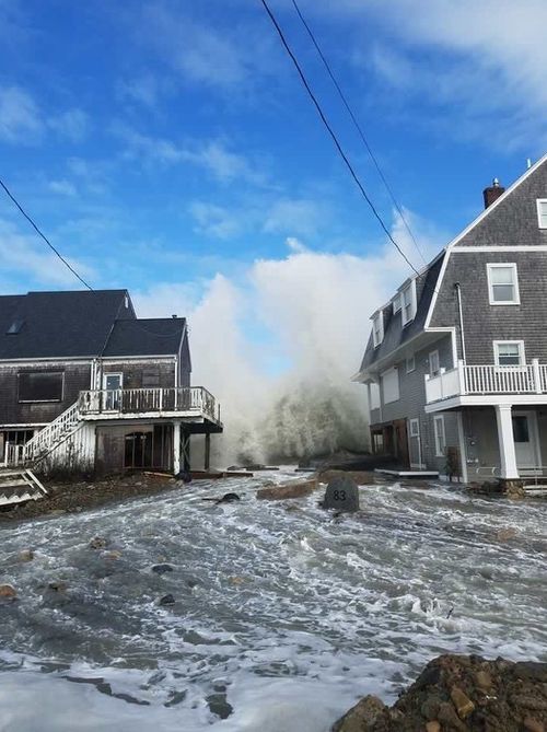 Coastal alerts were issued from New Jersey to Massachusetts (AAP). 