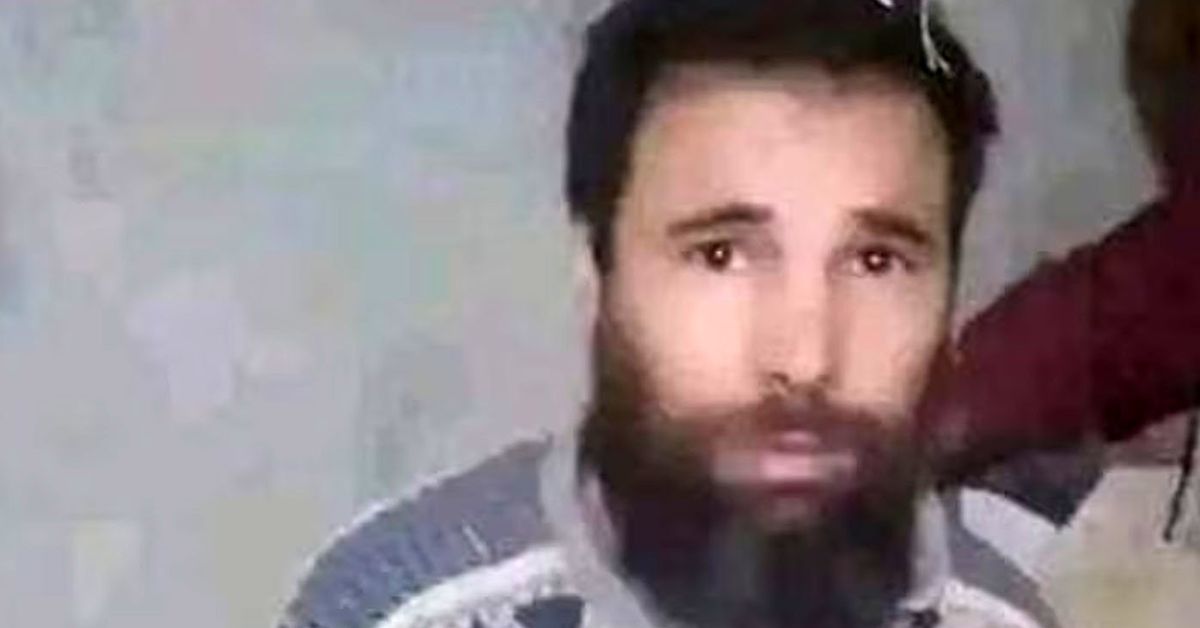Алжирца, пропавшего без вести 26 лет, нашли пленником в подвале одного из соседей