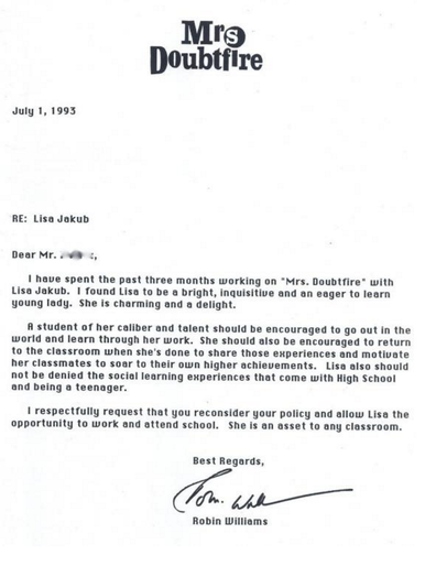 Lisa Jakub shared a photo of the letter Robin Williams wrote her school.