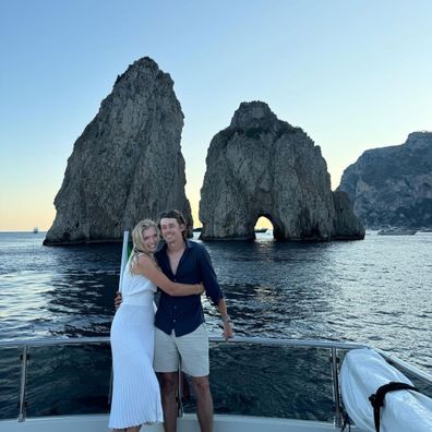 Alex de Minaur and Katie Boulter on holiday 