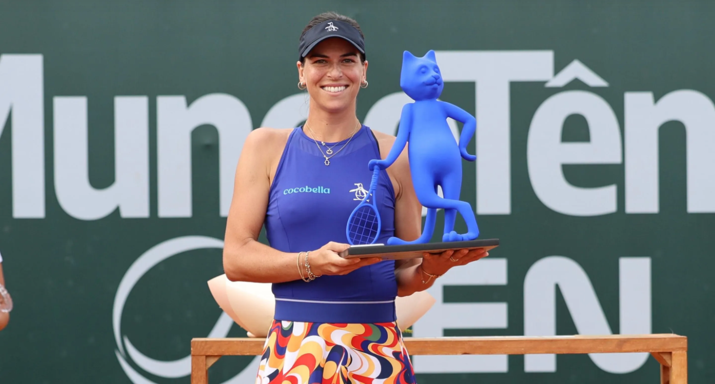 Ajla Tomljanovic handed bizarre trophy in Brazil after first singles title win of her career