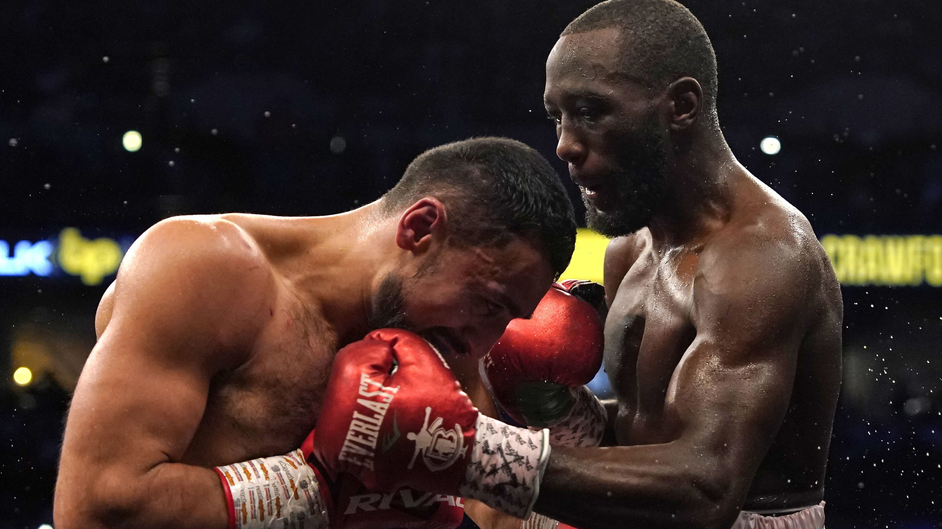 Terence Crawford knocks out David Avanesyan to retain WBO title