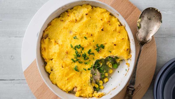 Chicken and vegetable pie with cornbread crust