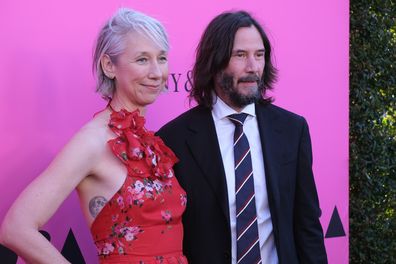 LOS ANGELES, California - 15 April: Alexandra Grant dan Keanu Reeves menghadiri MOCA Gala 2023 di Geffen Contemporary di MOCA pada 15 April 2023 di Los Angeles, California. (Foto oleh Alberto E. Rodriguez/Getty Images)