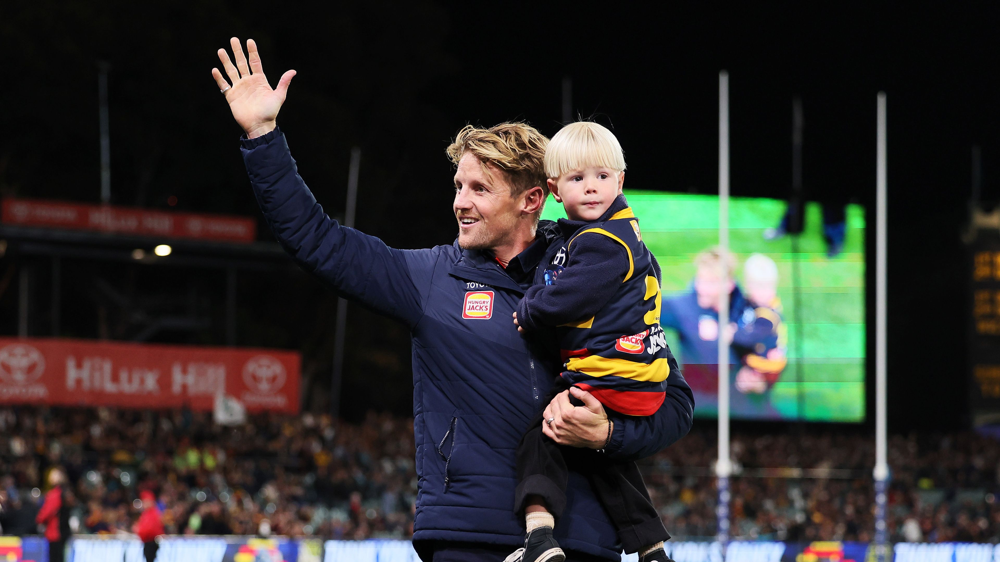 Rory Sloane celebrated with his Wife Belinda, sons Sonny, Bodhi and daughter Summer Maree.