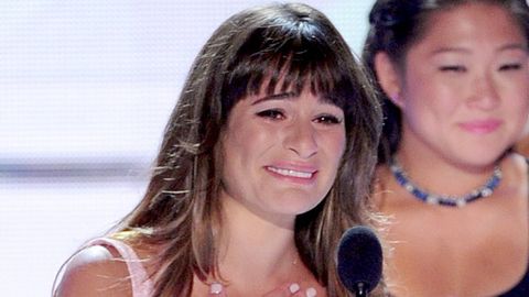 WATCH: Crying Lea Michele dedicates Teen Choice Award to Cory Monteith