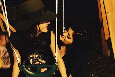 Kendall posted a Thanksgiving Day Instagram pic of bonding time with kid sister Kylie.