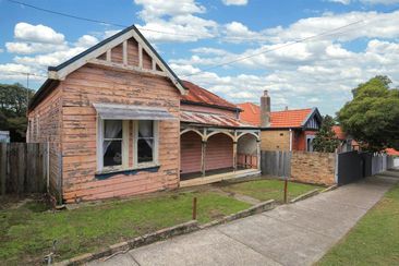 after half a century, neglected $3 million home goes under the hammer domain