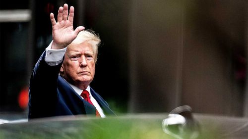 Donald Trump è indagato ai sensi dell'Espionage Act per cattiva gestione di documenti sensibili.