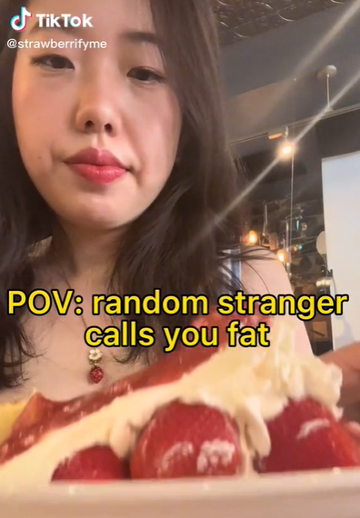 Food blogger fat-shamed in shop strawberry cake