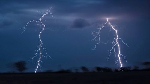 Severe storms swept western NSW on Tuesday bringing heavy rain , strong winds and hail as well as thousands of lightning strikes. Taken near Nyngan Photo Nick Moir 24 Nov 2023