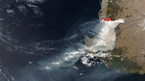 WA bushfires: Huge plumes of smoke captured in stunning photo from NASA satellite