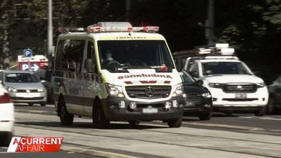 Mother dies after waiting two hours for ambulance.