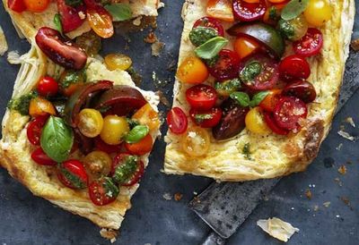 <a href="http://kitchen.nine.com.au/2016/05/20/10/49/tomato-ricotta-tart" target="_top">Tomato ricotta tart</a>