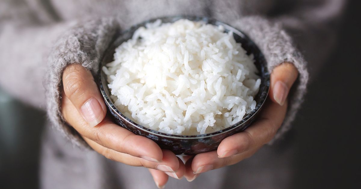 How to make rice in the microwave that's perfectly fluffy - 9Kitchen