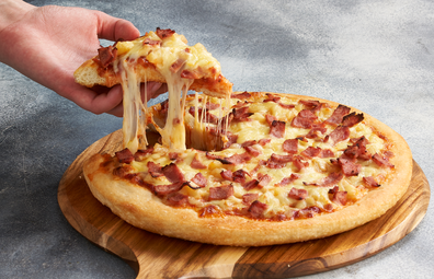 Pizza Hut Hawaiian pizza