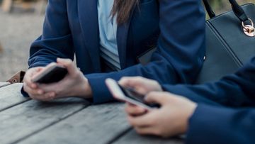 high school phone ban teenage girls