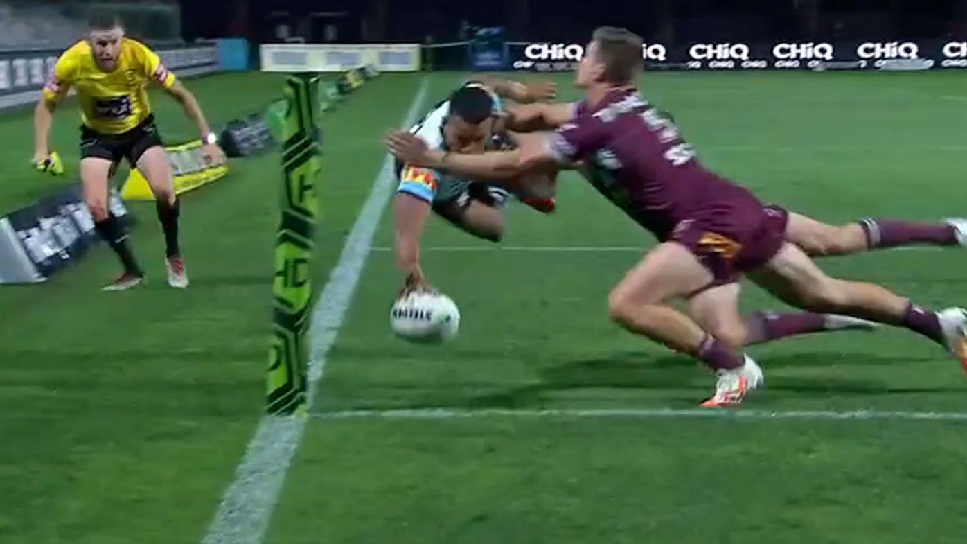 Sione Katoa scores a sensational try